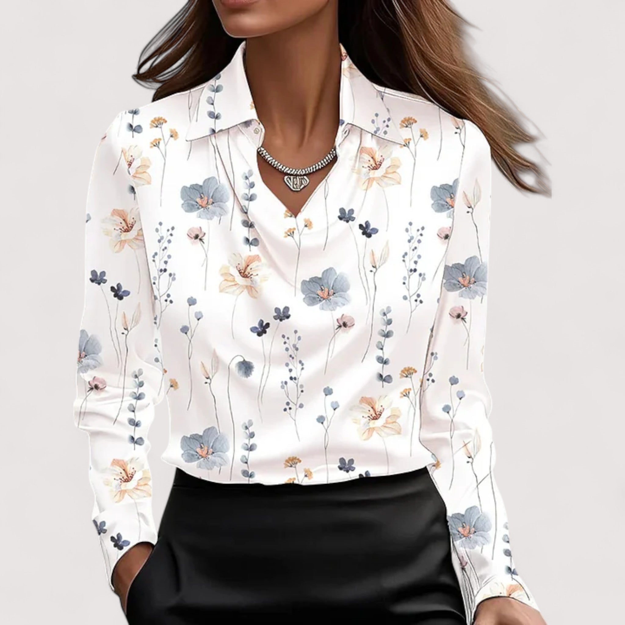 Charlotte – Elegante Blusa de Seda con Escote en V
