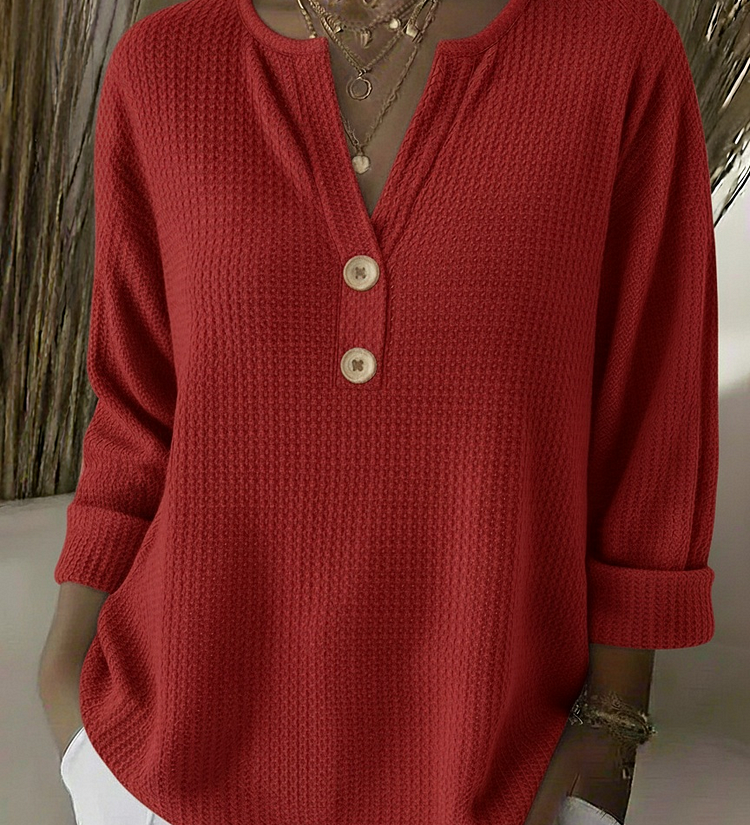 Lucía | Camiseta Henley con pliegues y botones