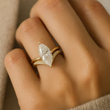 Anillo de Oro con Capucha