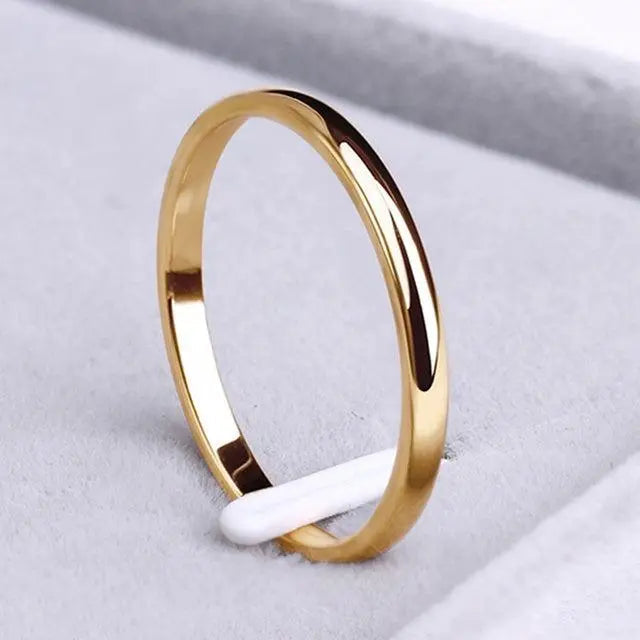 Anillo simple de oro y plata