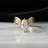 Anillo de Oro con Capucha