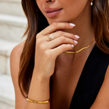Mir - Anillo con Cristales y Vides de Uva en Oro