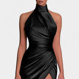 Katarina Vestido Halter con Dramático Corte Lateral