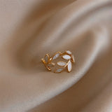 Čist - Anillo Ajustable en Ópalo Blanco