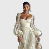 Danijela – Vestido Elegante con Escote Cuadrado