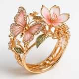 Anillo con circonitas en forma de mariposa luminosa