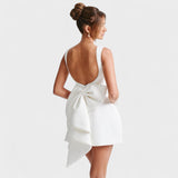 Mira - Mini vestido con perlas
