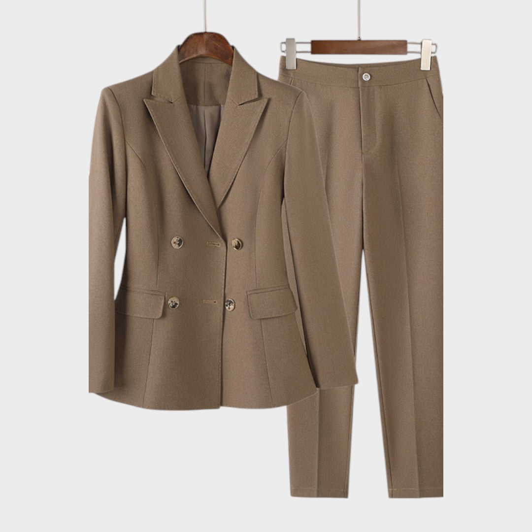 Ivkica - Blazer estructurado y elegante