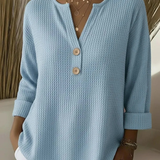 Lucía | Camiseta Henley con pliegues y botones