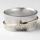 Anillo Vintage Línea Dorada en Zirconio Plata
