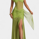 Vestido Milica de Seda de Leche con Escote Profundo y Pliegues Modelados