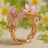 Anillo con circonitas en forma de mariposa luminosa