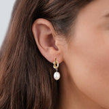 Pendientes de oro con nudos y perla de agua dulce