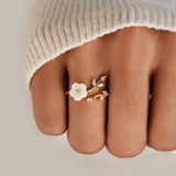 Rise - Anillo con flor blanca